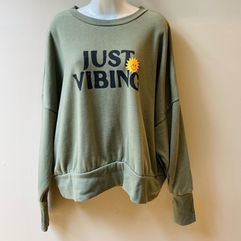 NWT Old Navy Women’s Sweatshirt “Just Vibing” Dolman Sleeves XXL